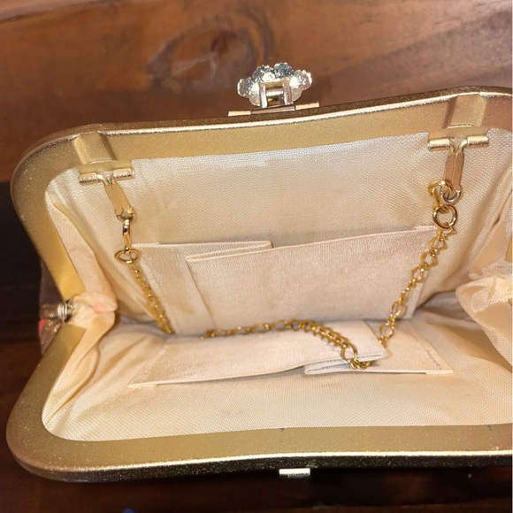 Vintage Japanese Kimono Silk 'Golden Home in The Country' Chain Wallet - Picture 3 of 7